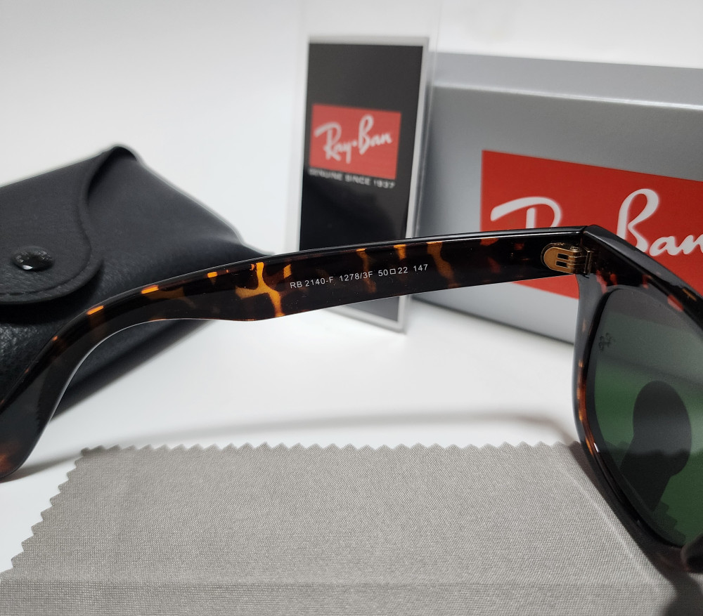 Ray-Ban Wayfarer RB2140 Sunglasses Glossy Black Frame Glass Green Lens 50mm