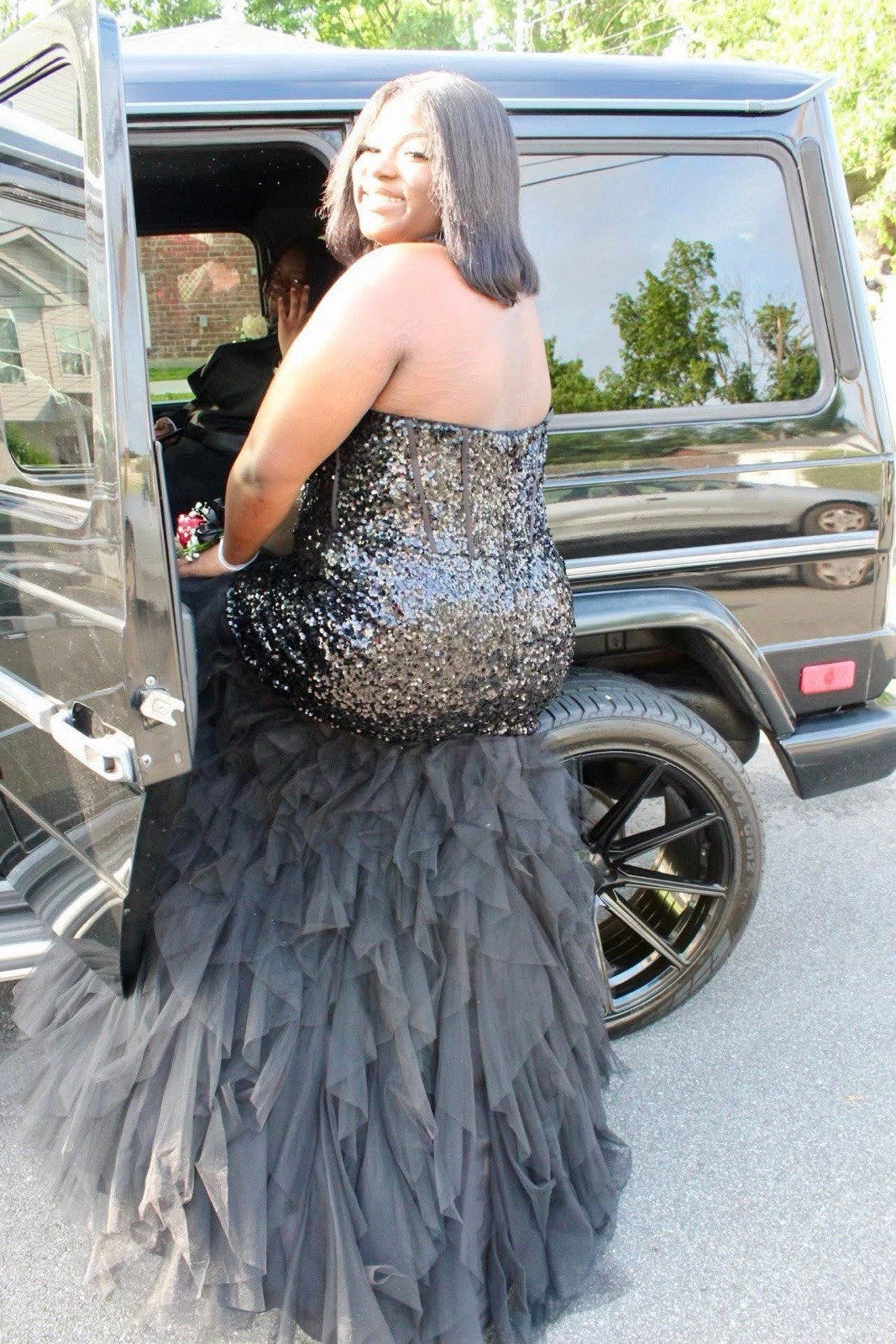 Women’s Black Strapless Sweetheart Sequin Ruffle Mermaid Gown Long Plus 18
