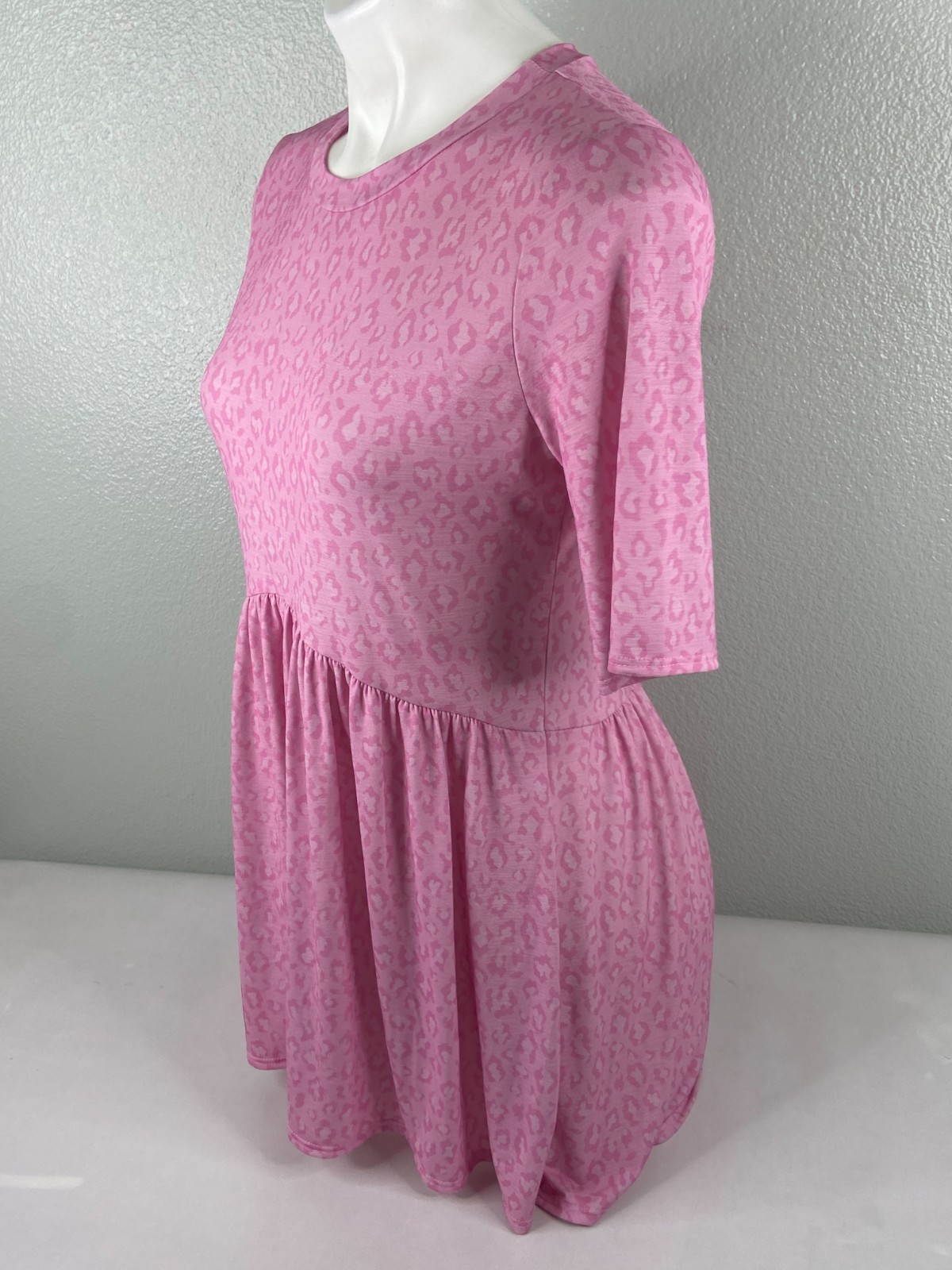 Women Medium Pink Leopard Print Babydoll Top Ruffle Casual