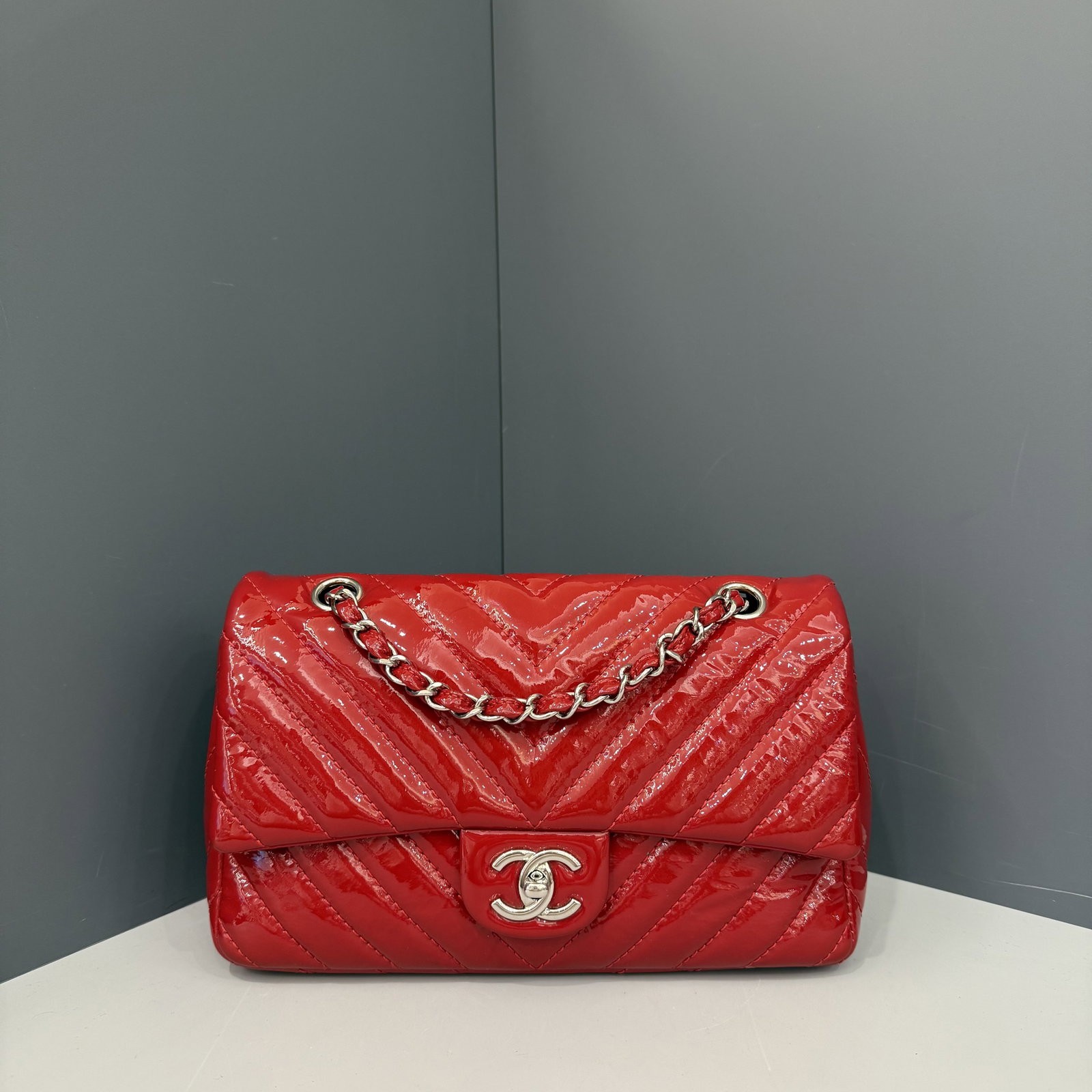 Chanel Medium Single Flap Red Patent Calfskin (hs040926d3)