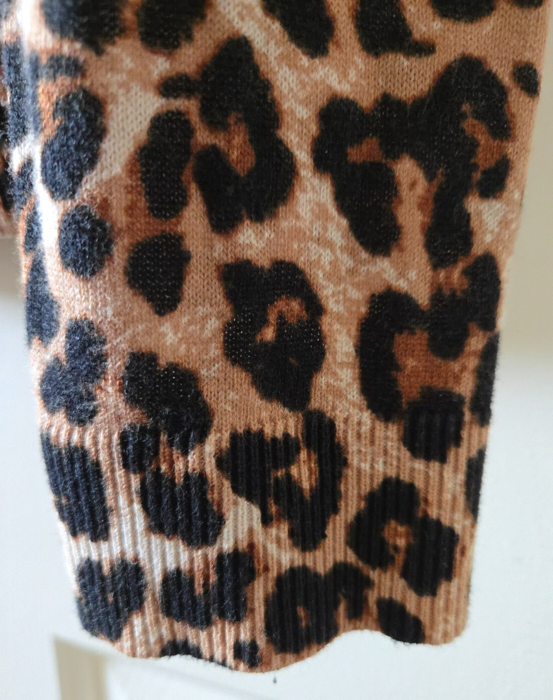 Ann Taylor Black & Tan Animal Leopard Print Lt Wgt Crew Cardigan Sweater 12 14 L