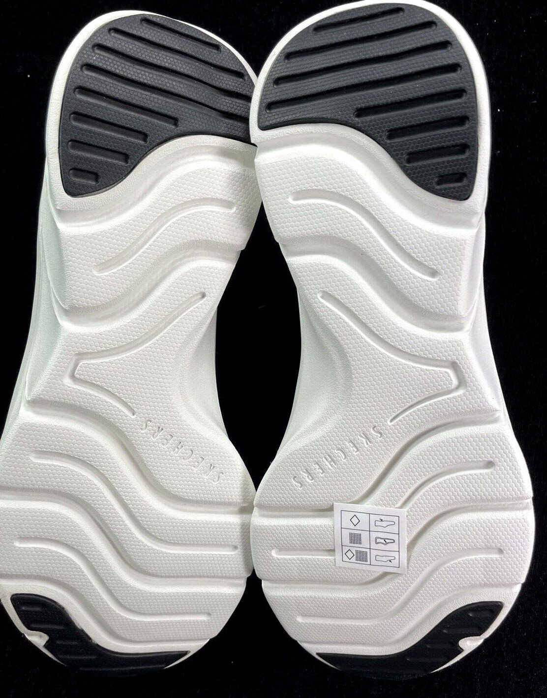 Skechers / Delux Comfort / SUNNY OASIS / Memory Foam / BLACK-PURPLE / Reg $75