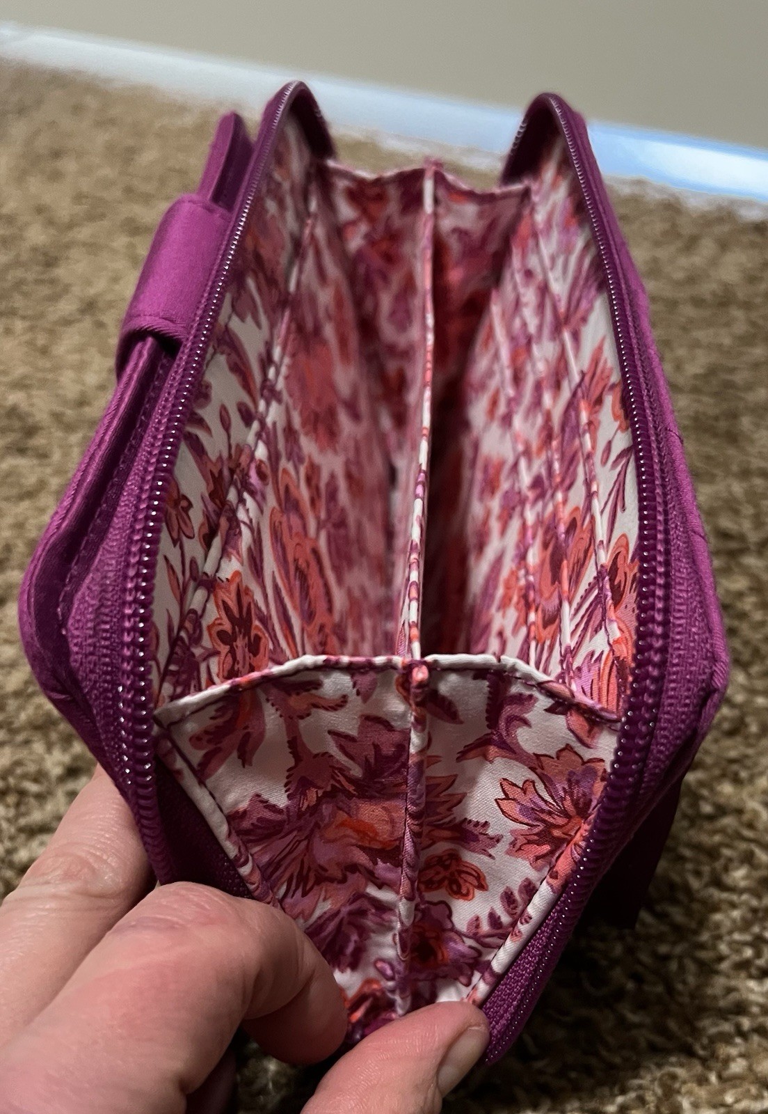 *NWT* Small Vera Tote and Turnlock Wallet in Dark Raspberry