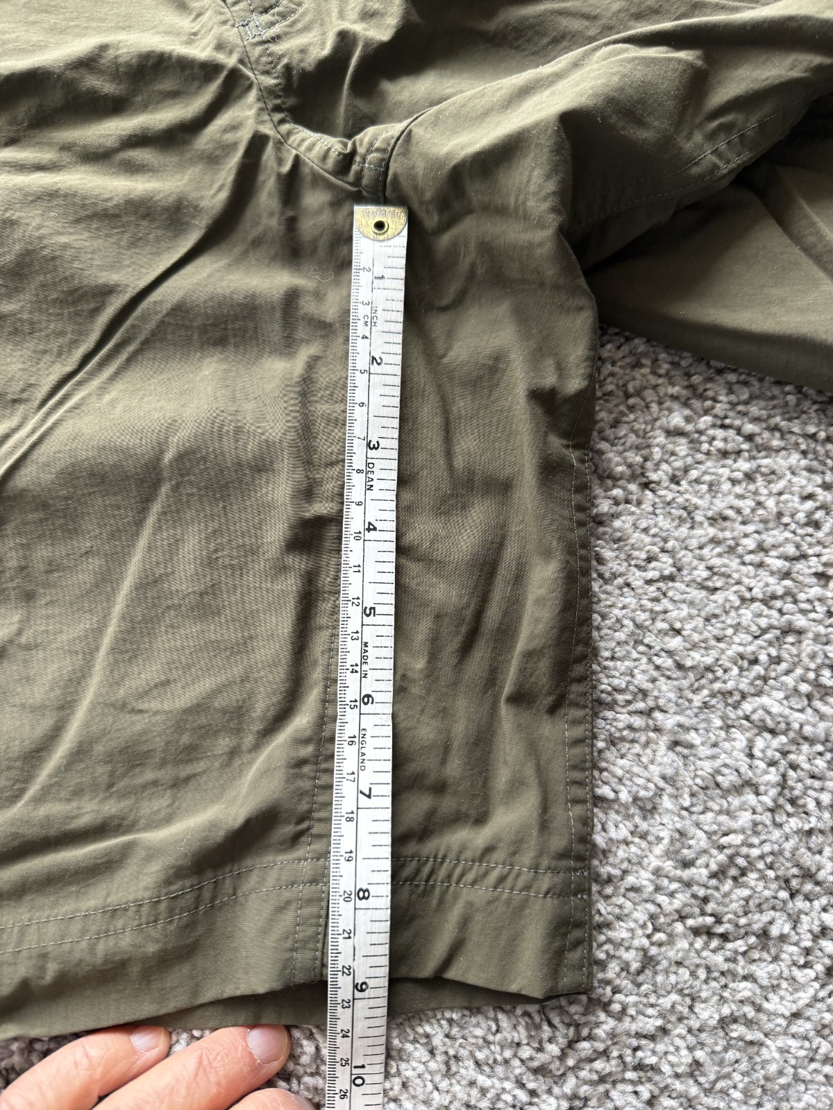 Mountain Hardwear Canyon Shorts – Olive Green UPF 50 Nylon Hiking Size Large