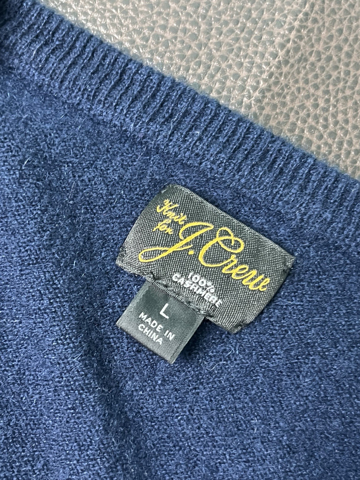 J Crew Relaxed midweight cashmere V-neck sweater L Navy New 2022 Model