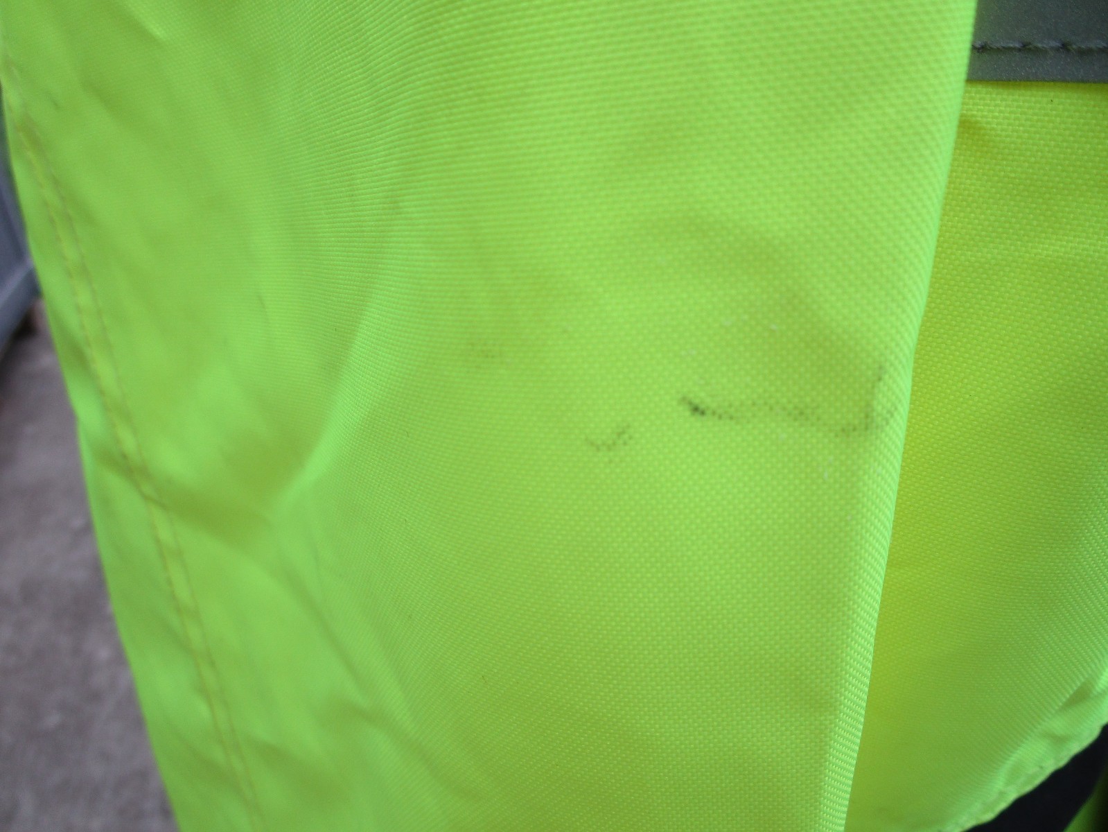 Tingley J24122 Icon Jacket Large High Vis Green 100% Water/Windproof Class 3