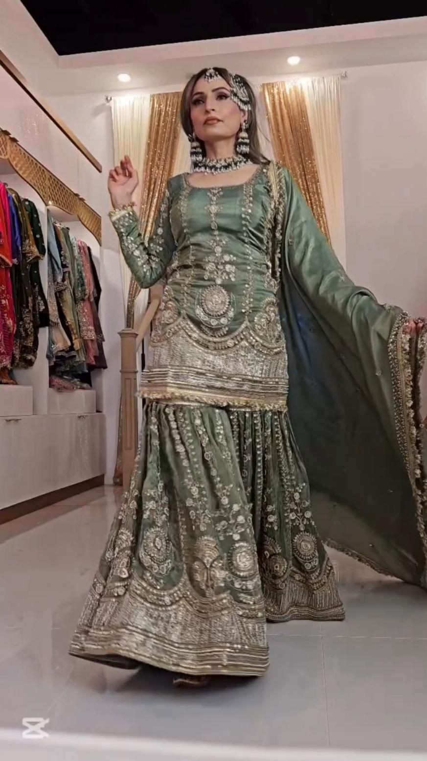 NEW ĐĚSIGNER PARTY WEAR TOP AND PLAZZO. WITH FANCY DUPPATA