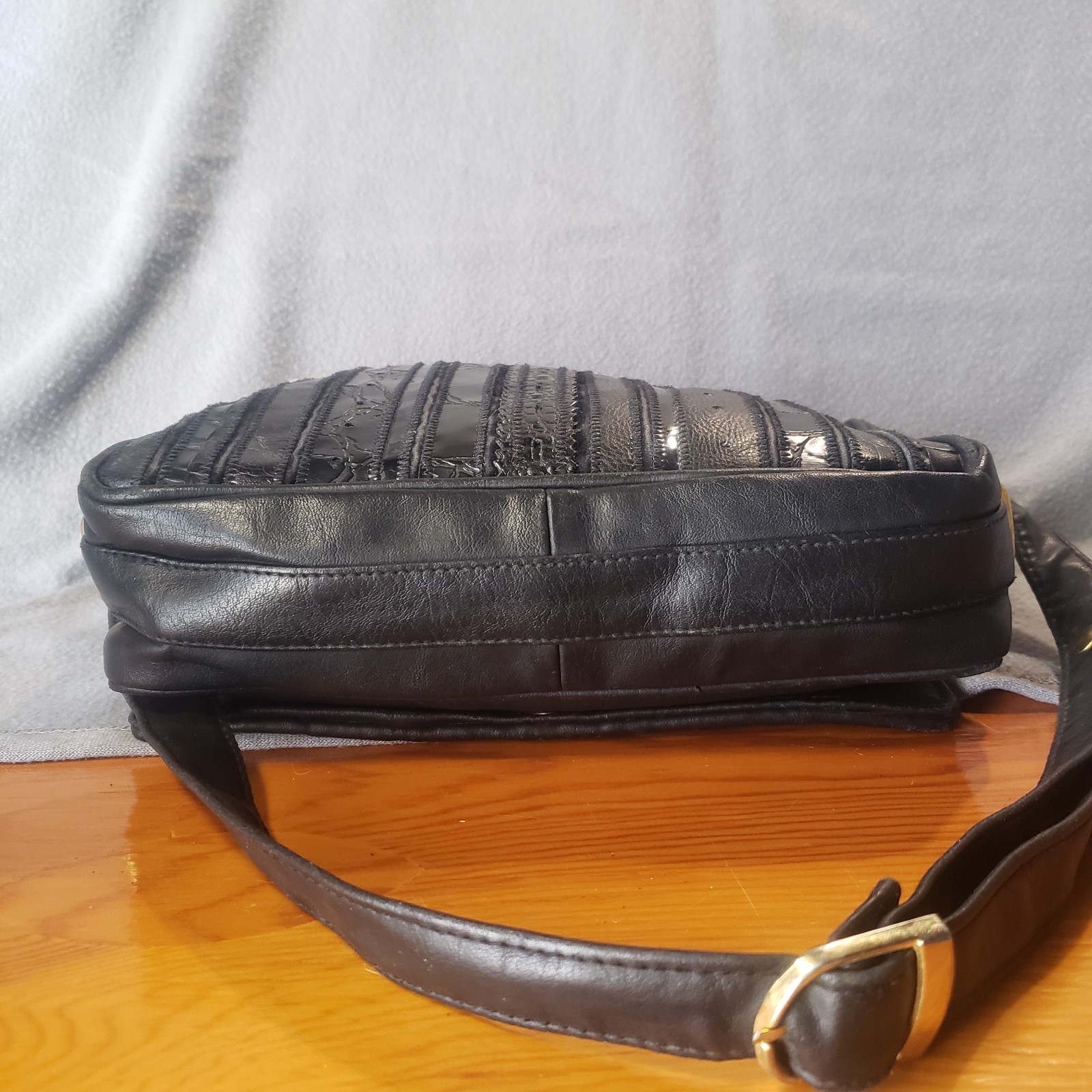 Vintage Black Eel Skin Leather Purse Zippered 10x7x3