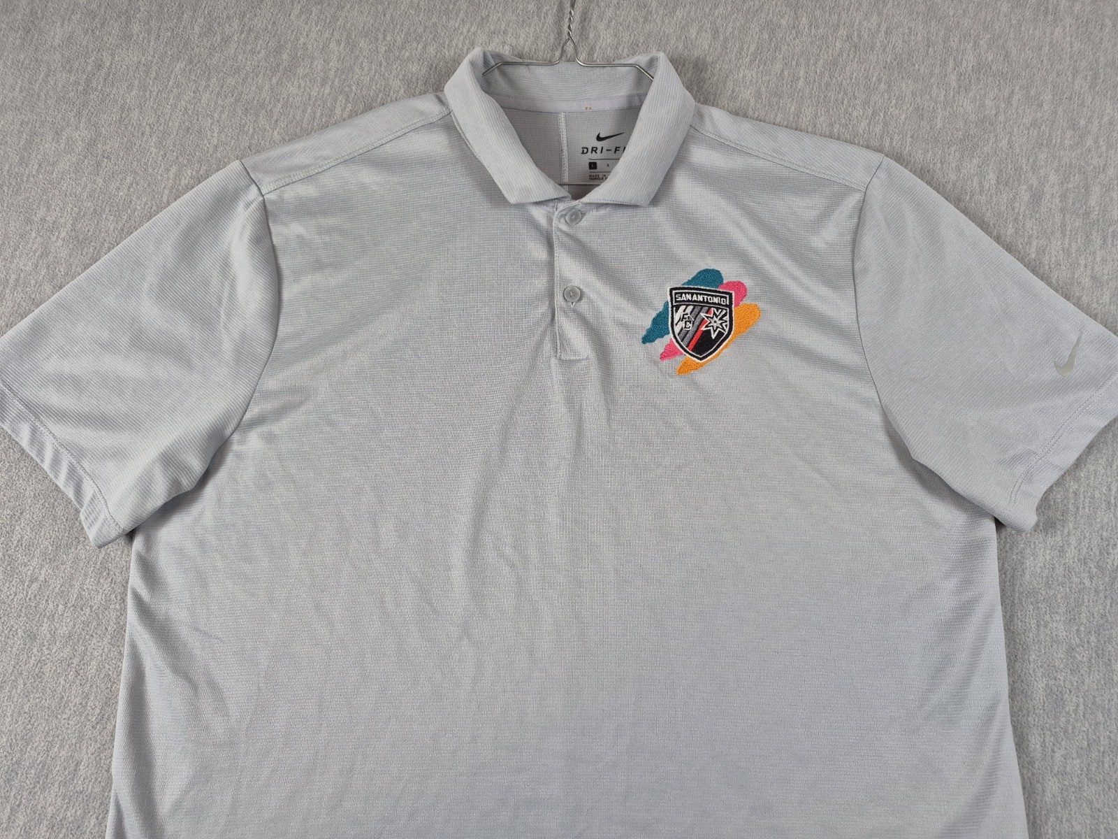San Antonio Spurs Nike Polo Shirt Dri Fit Men Large Gray SA FC Fiesta Colors