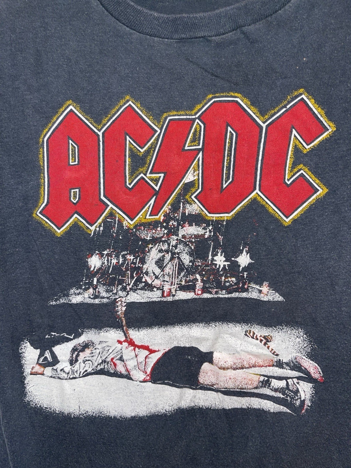 AC/DC Vintage Mens T-shirt Rare Small Concert Tour Made Angus Young In USA Black