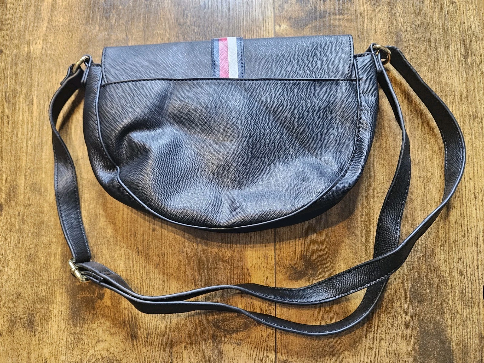 NEW Tommy Hilfiger Keri Semi-Circle Logo Crossbody Bag w/Adjustable Strap MARK