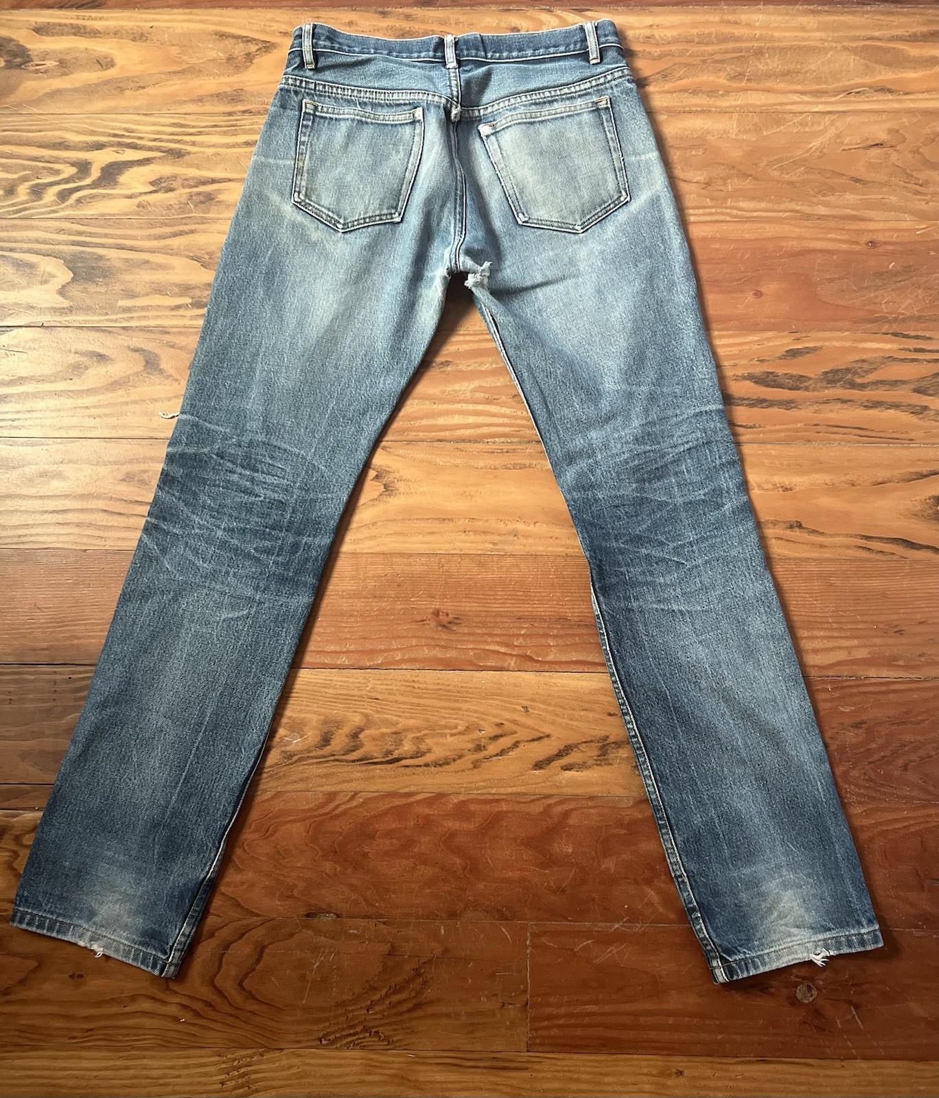 A.P.C. Men’s Straight Fit Medium Wash Blue Denim Jeans Distressed Size 30