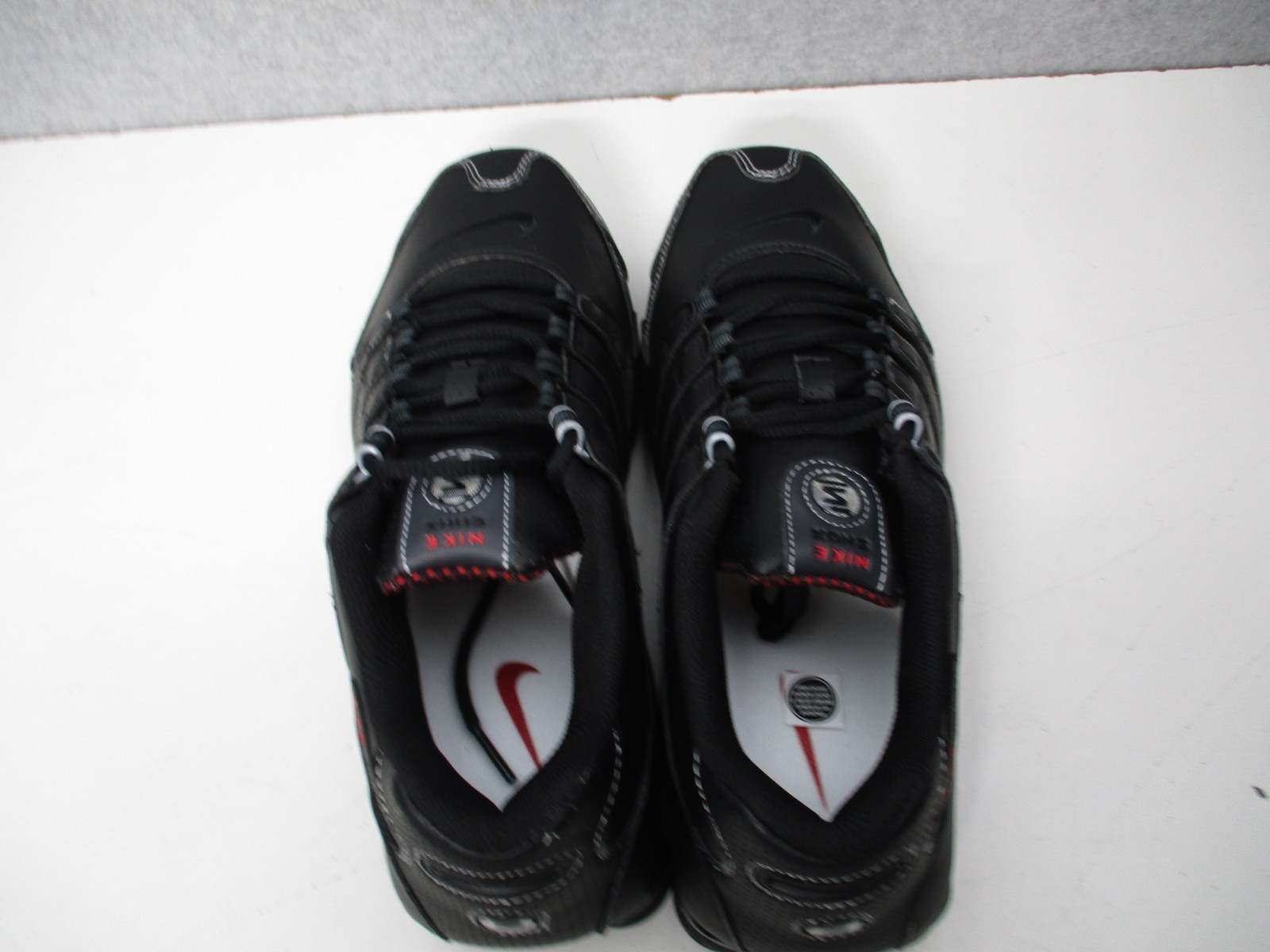 Nike Shox NZ Black Black Varsity Red Sneaker Shoes Mens Size 11
