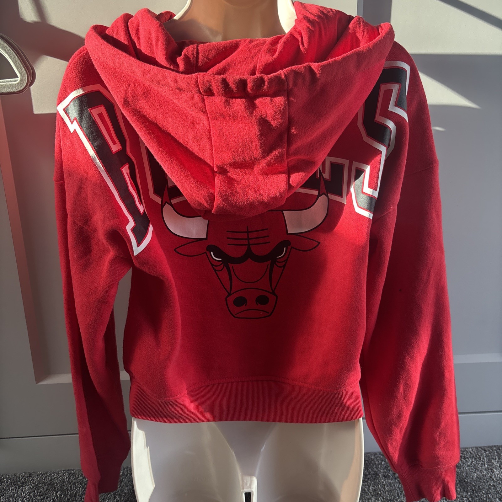 NBA Chicago Bulls Cropped Red full zip hoodie Size 2XS