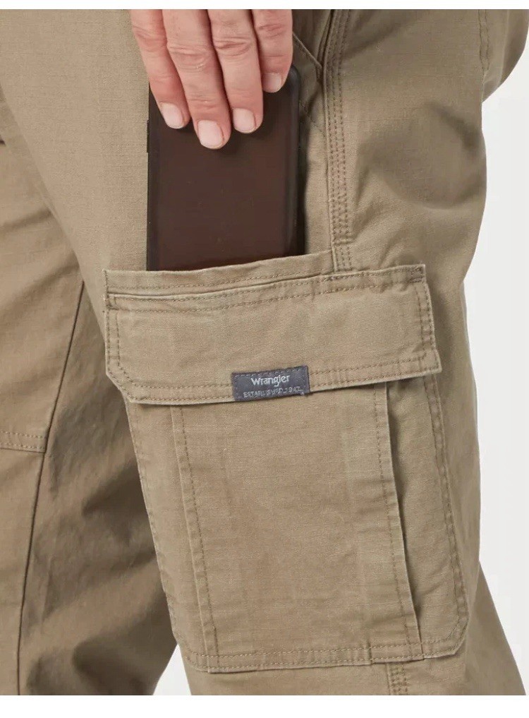 Wrangler Men’s Beige Cargo Pants 32W Cotton Canvas Straight Leg Pockets