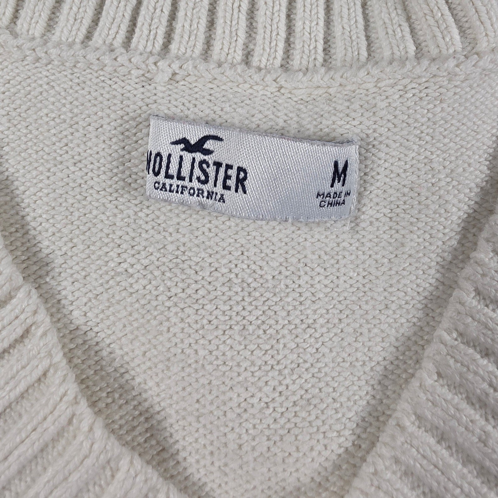 Hollister Cream White Cable Knit Sweater Vest V-Neck Sleeveless Pullover Mens M