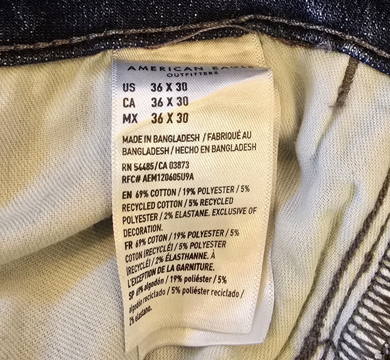 American Eagle Outfitters AirFlex+ Men’s Blue Medium Wash Stretch Straight Jeans