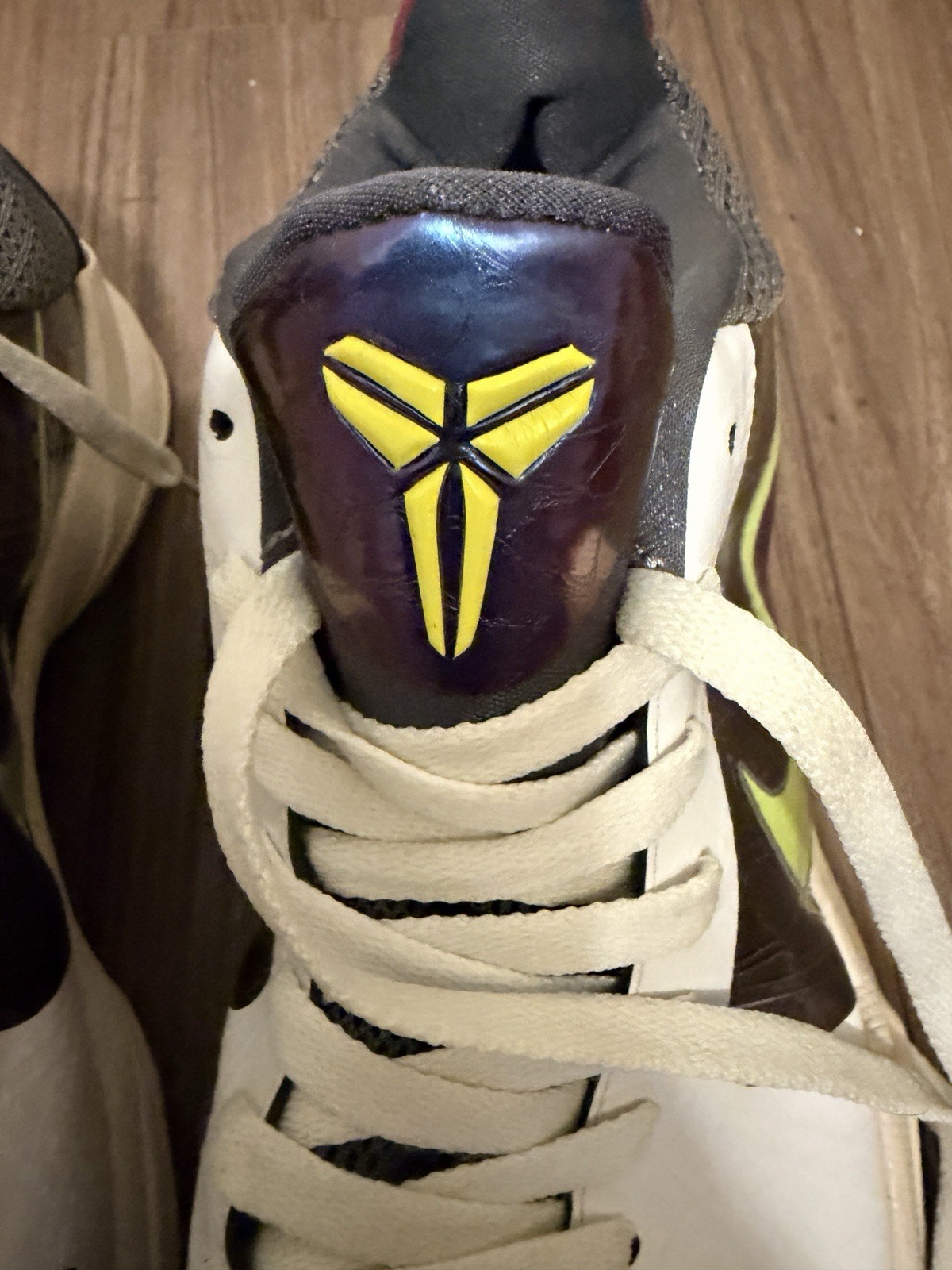 Size 8.5- Kobe 5 Protro 2020 Chaos
