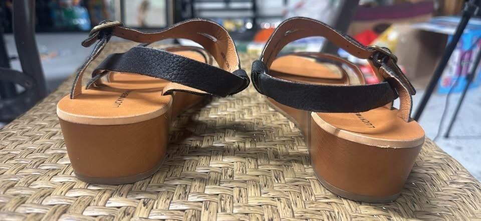 Lucky Brand sandals