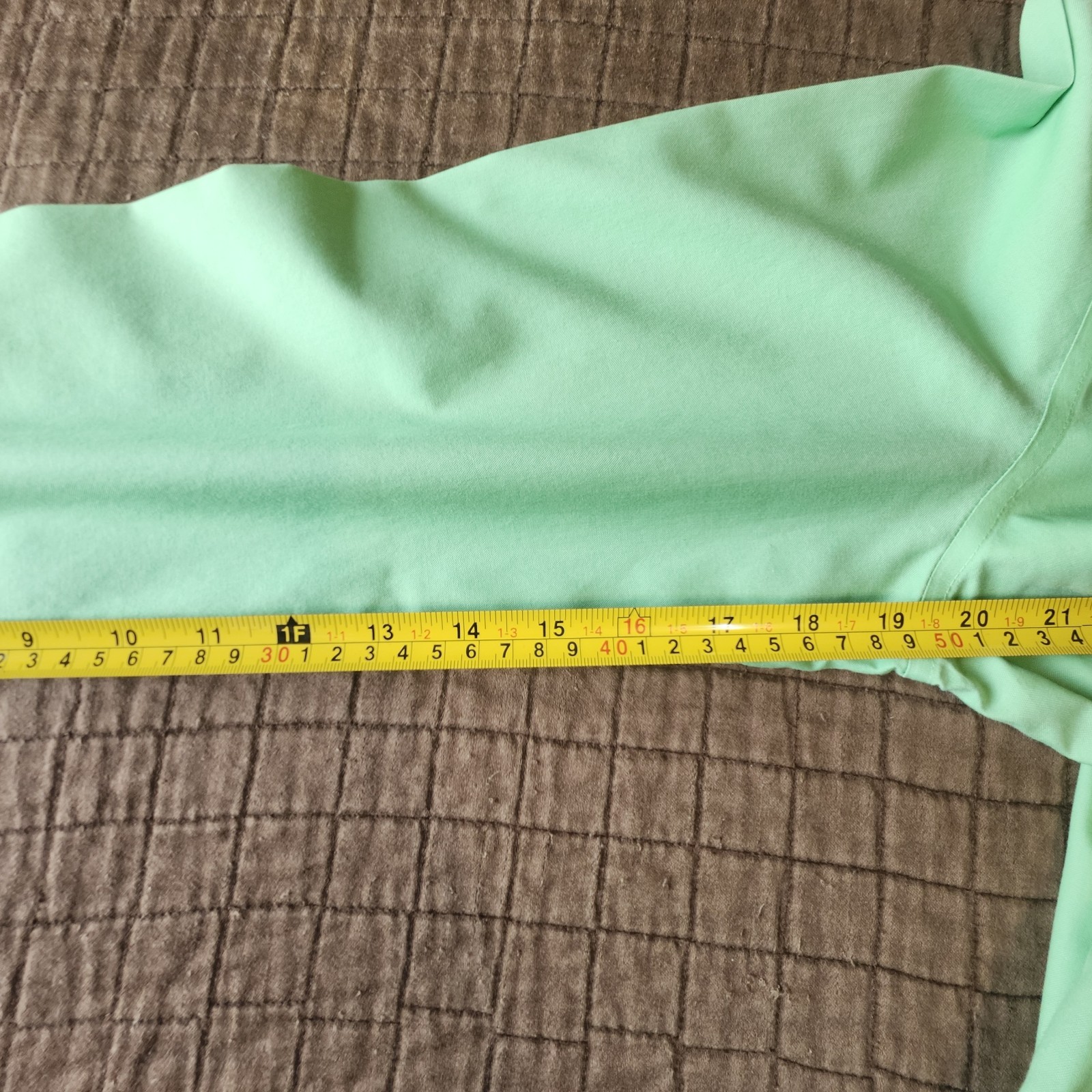 Eddie Bauer Apple Green Wrinkle Resistant Shirt Womens Sz M Cotton Long Sleeve