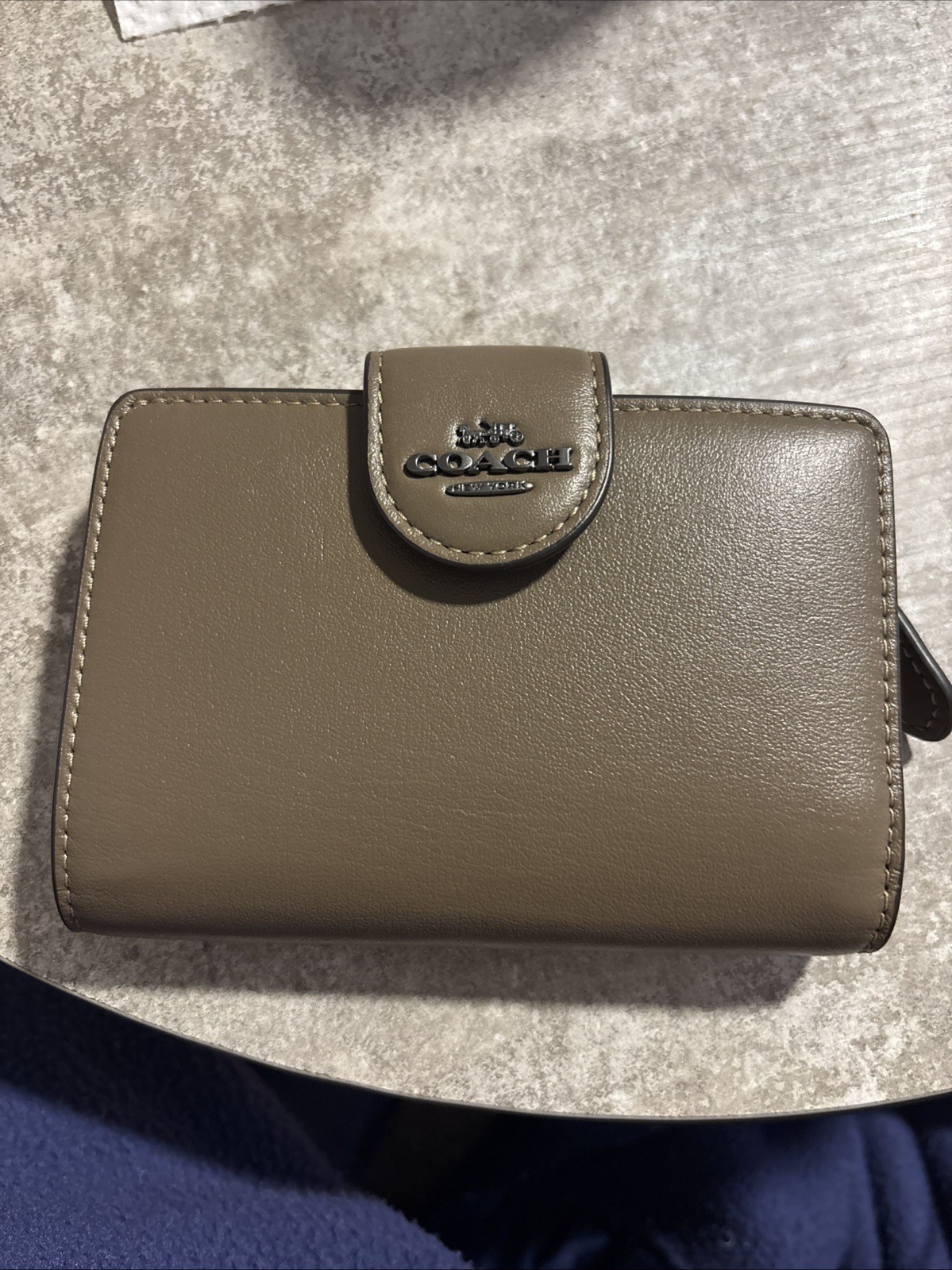 Coach Single Fold Leather Wallet – Black