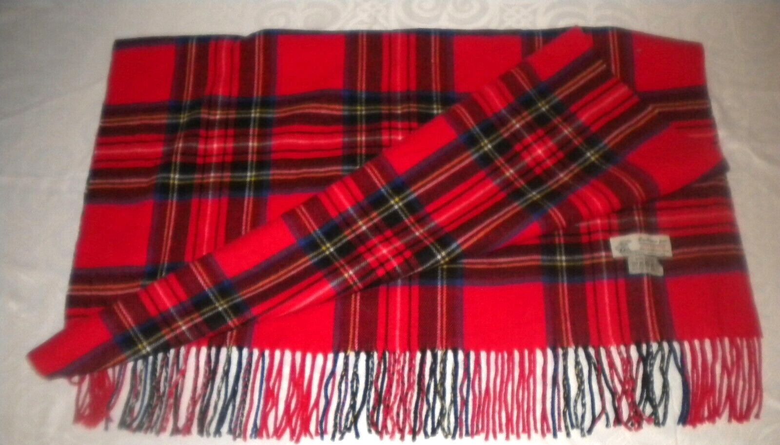 OVERSIZED ROYAL STEWART RED PLAID SCARF 30″ W 70″ L CASHMERE FEEL BOX26