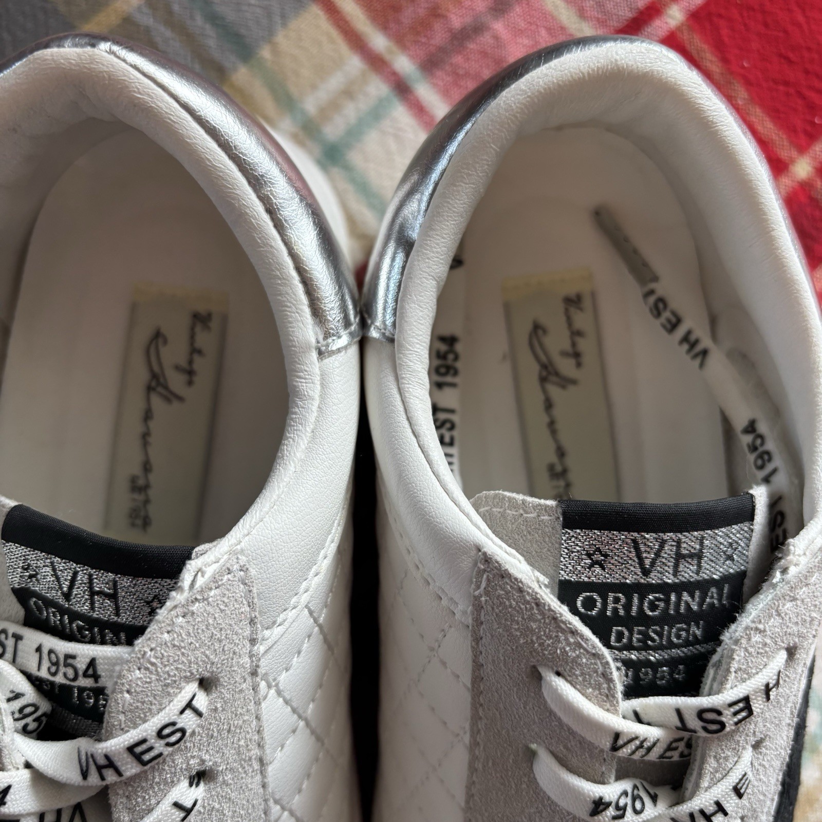 Vintage Havana Dash Sneakers Shoes White/Grey Black Star Women’s 7.5 EUC
