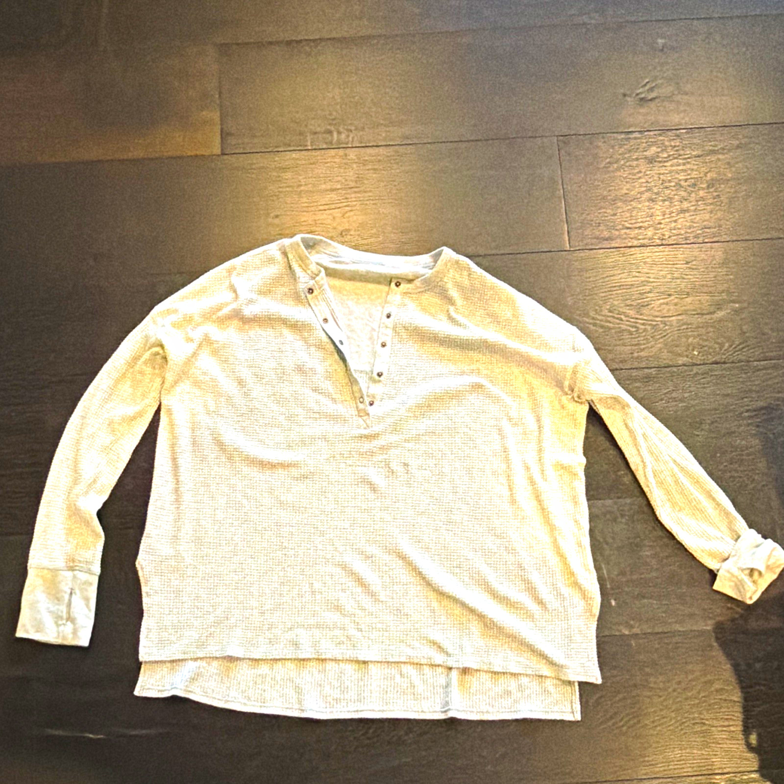 OFFLINE by Aerie Beige Solid Knit Henley Button Long Sleeve Top Regular M