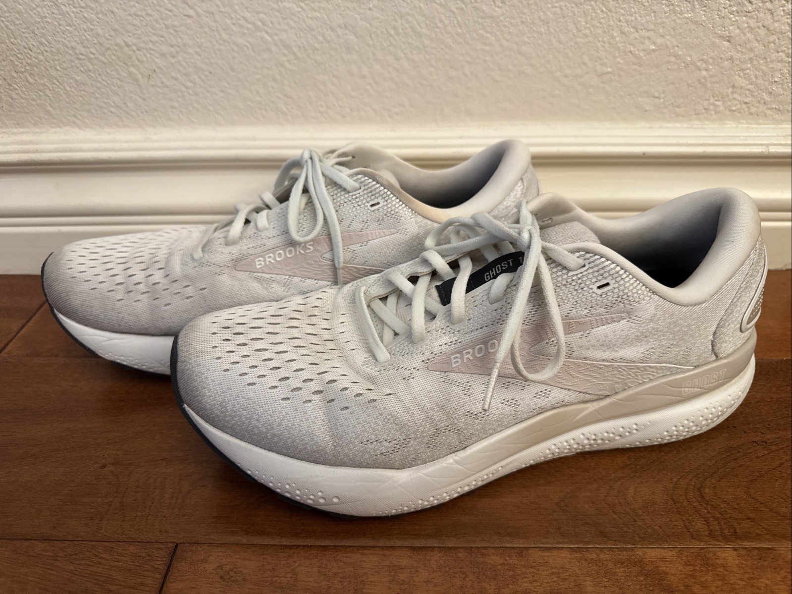Brooks Ghost 16 Mens Size 11 Coconut Chateau Forged Iron Athletic Running Shoes