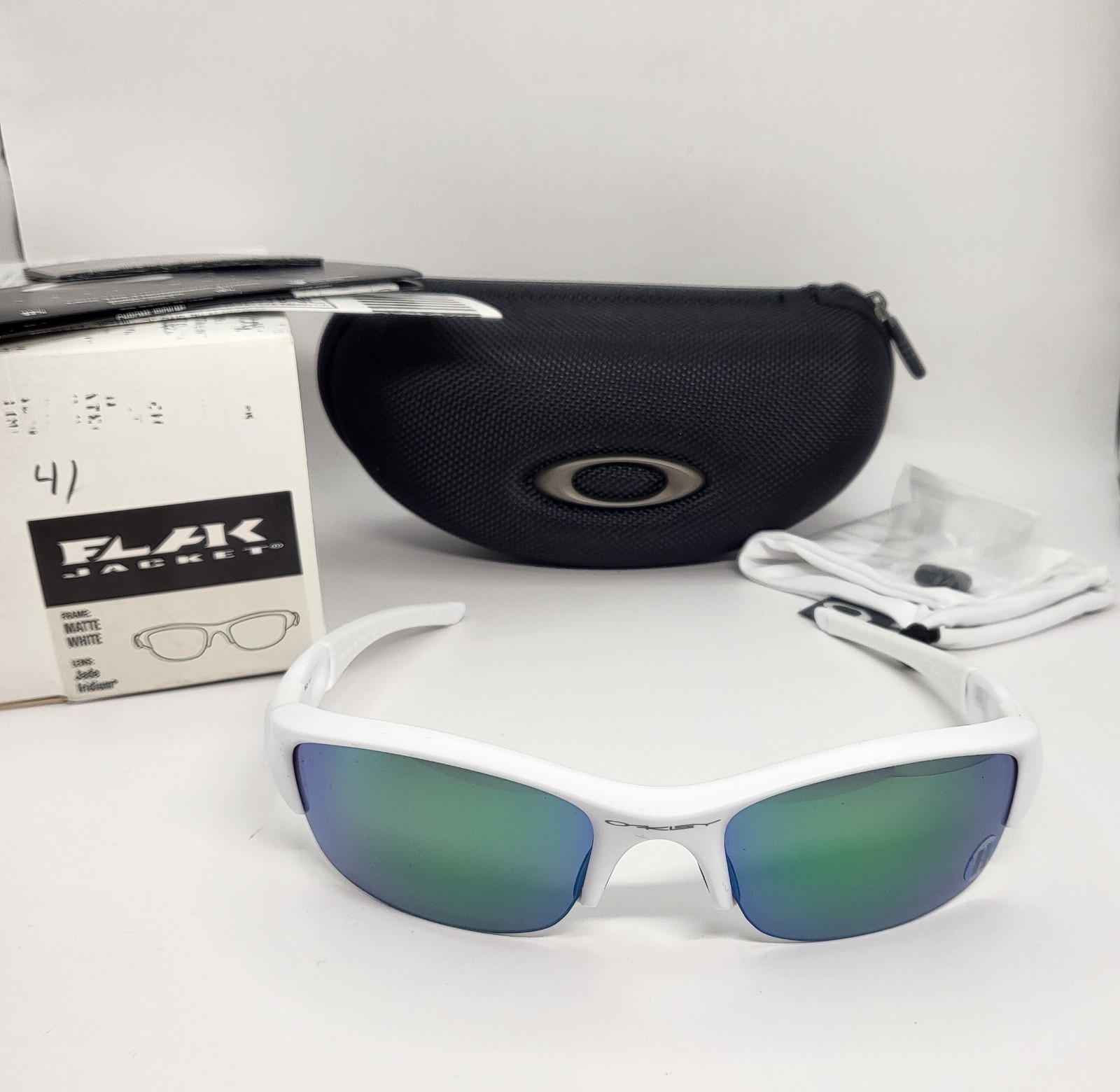 New OAKLEY FLAK JACKET 1.0 Matte White w/ Jade Iridium 26-221 Rare AUTHENTIC!