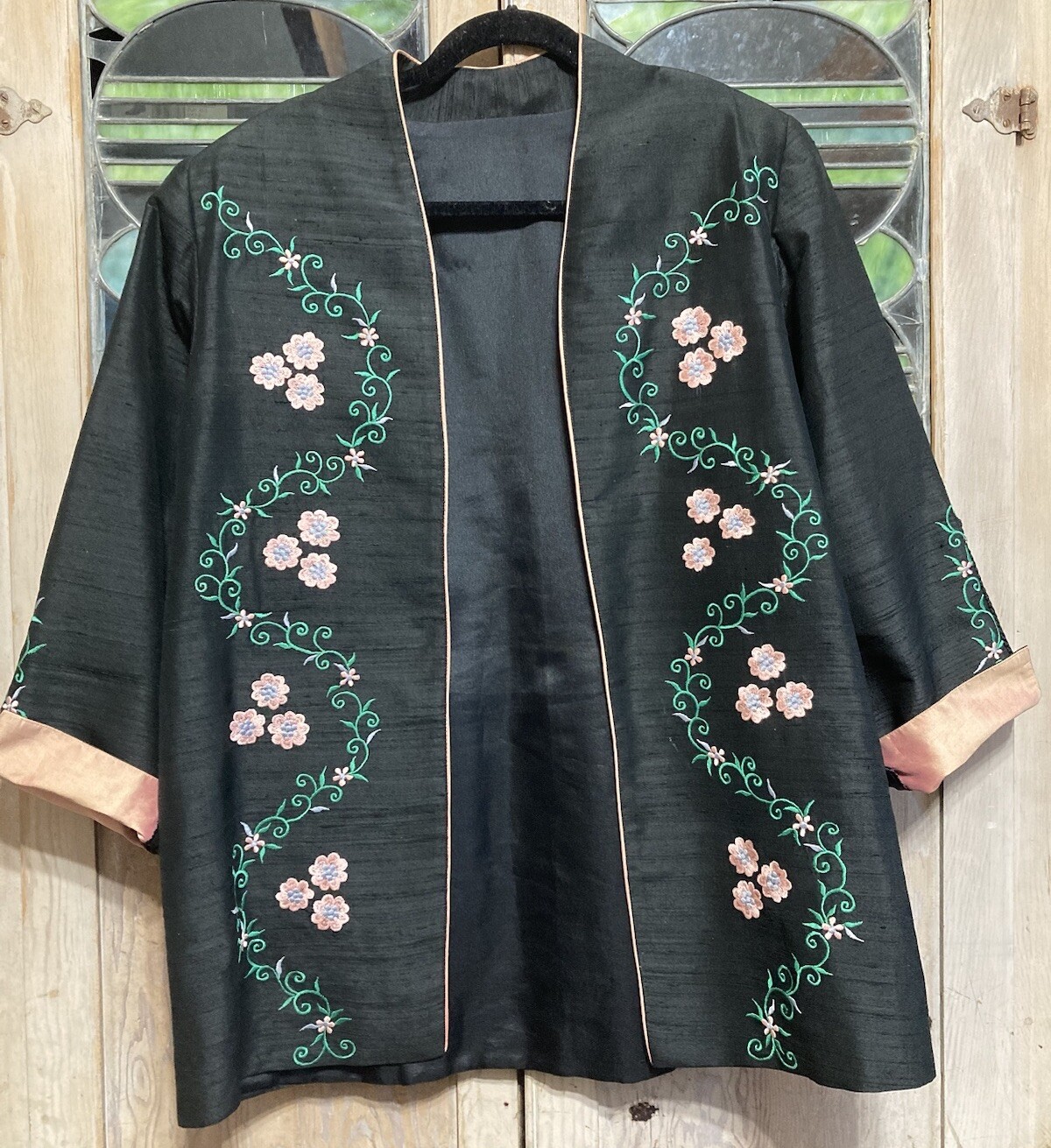 Vintage Black Floral Embroidered Ladies Hanbok Po Style Jacket Smoking Asian EUC