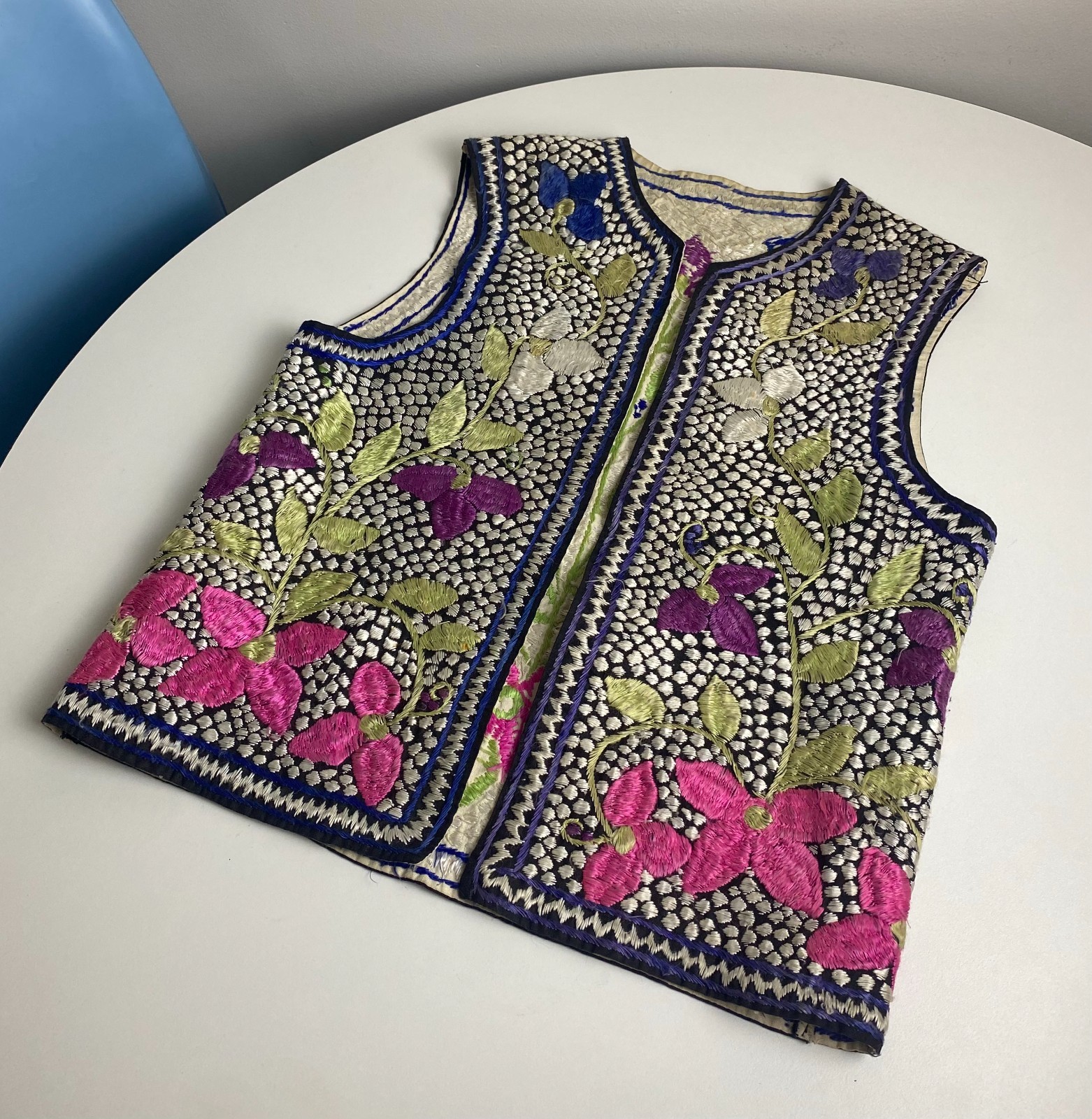 Vintage Size M 1970s 1960s [ Hand Embroidered Afghan Vest ] Floral Boho Hippy