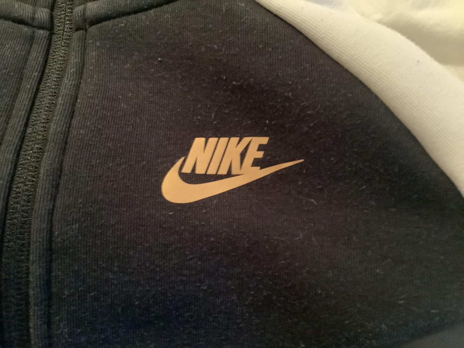 nike tech white black and grey coler way