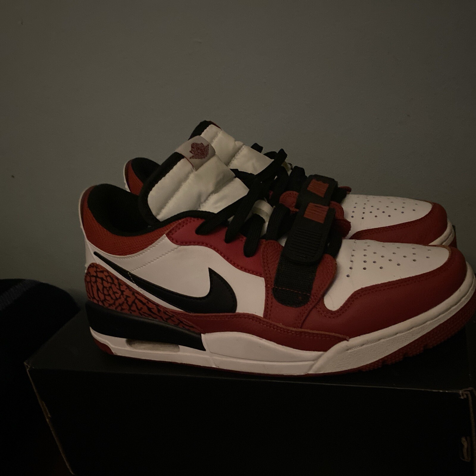 Size 10.5 – Jordan Legacy 312 Low Chicago Red