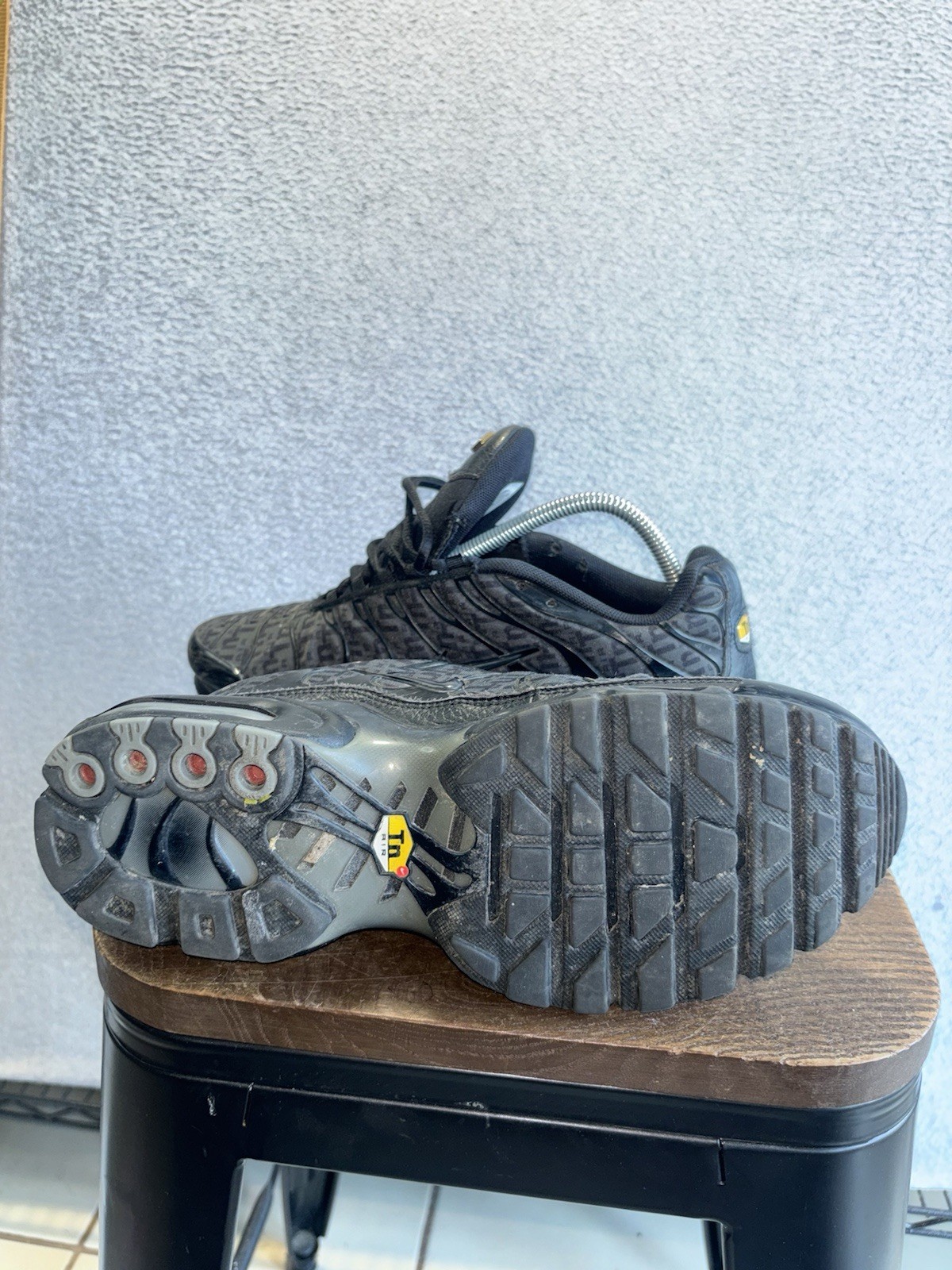 Nike Men’s Air Max Plus TN Running Shoes Sneakers, Black Gold, Sz 9