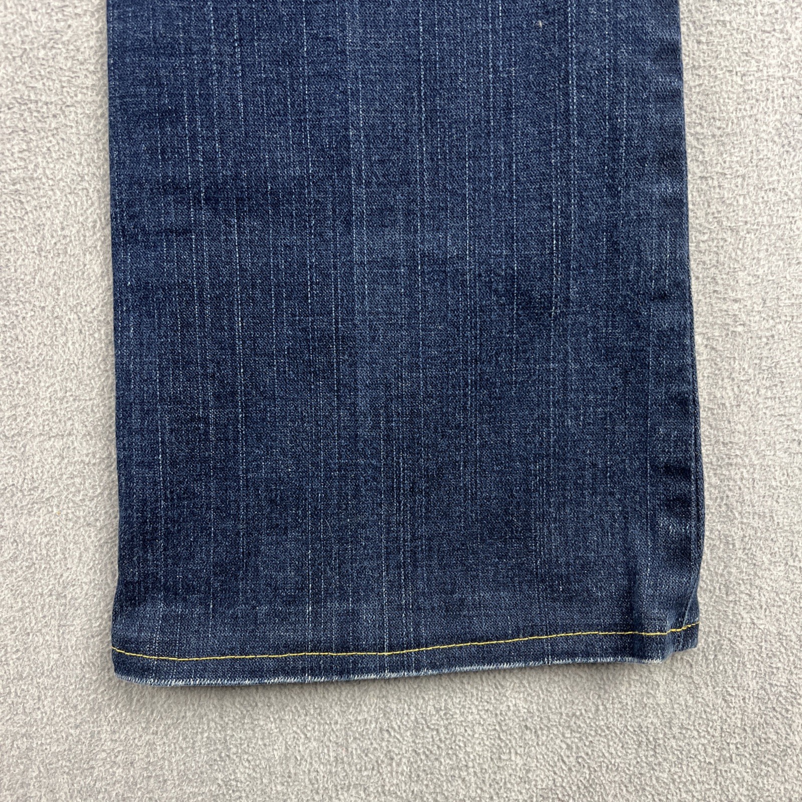 True Religion Becky Jeans Women’s 26 (28×30*) Bootcut Low Rise Flap Pockets USA