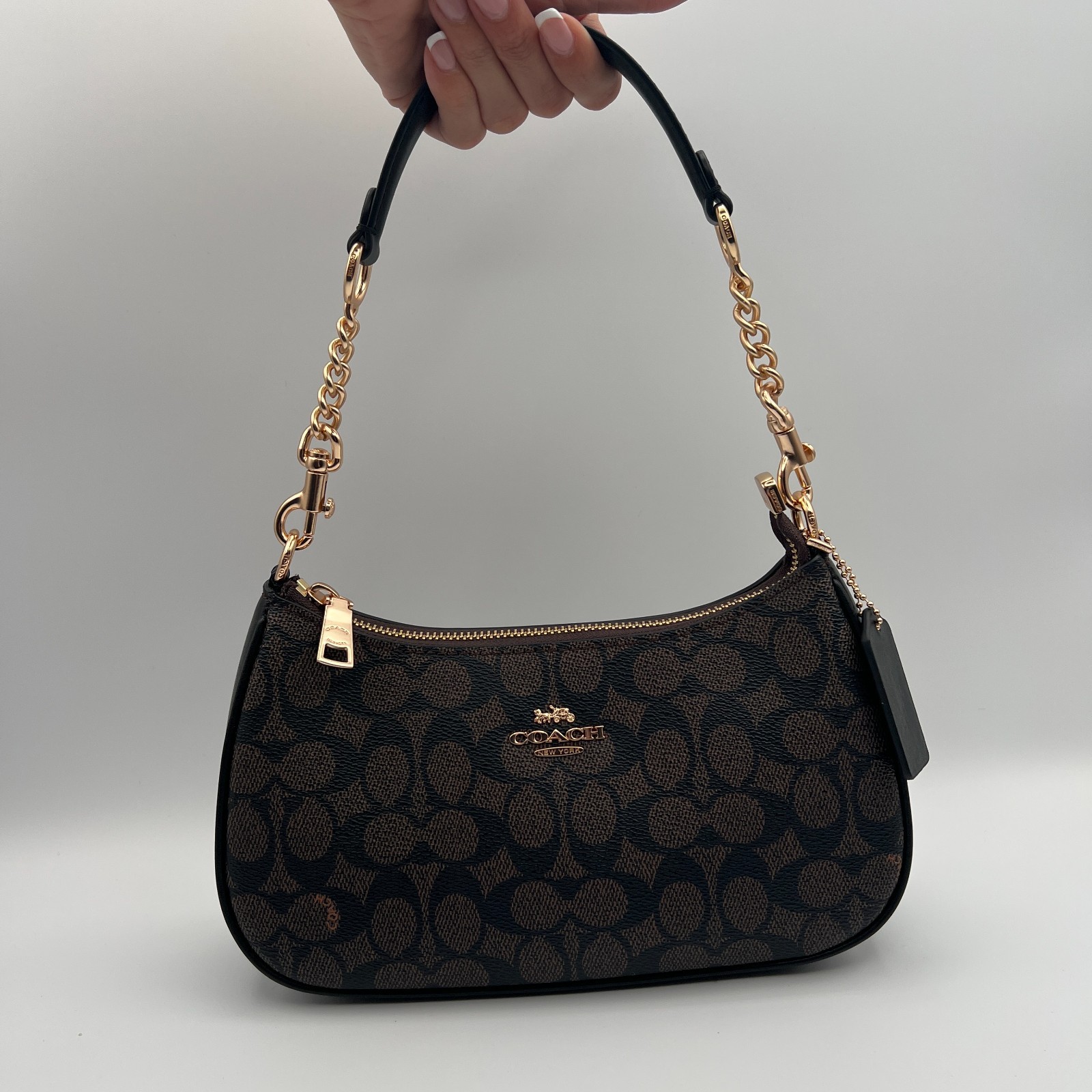 Coach Outlet Teri Brown Shoulder Women’s Bag Signature Canva NWOT