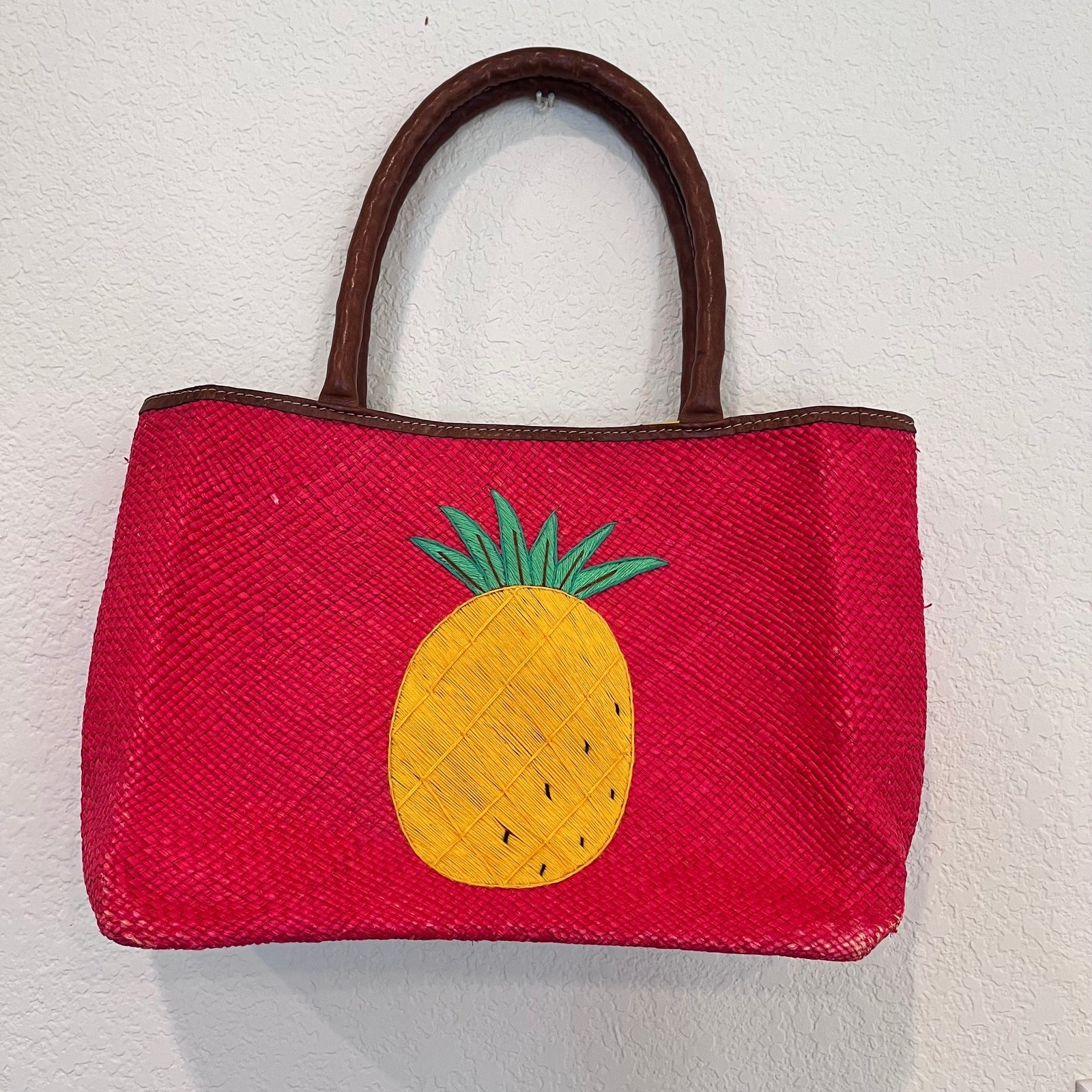 Vero Santes Fruit pineapple red woven straw handmade Ecuador purse tote bag