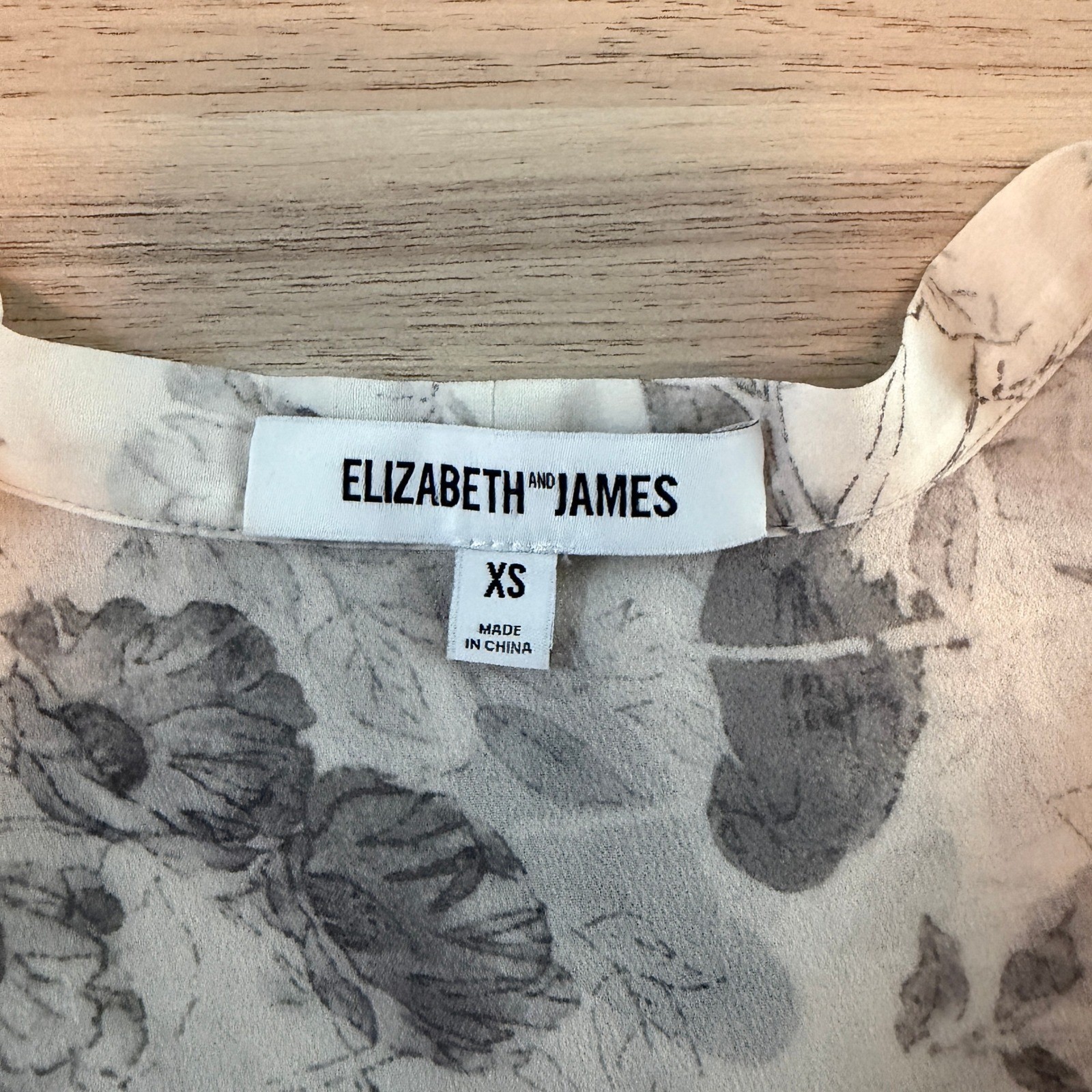 Elizabeth and James Bird Print Silk Blouse Cream XS Excellent Whimsy Twee Boho