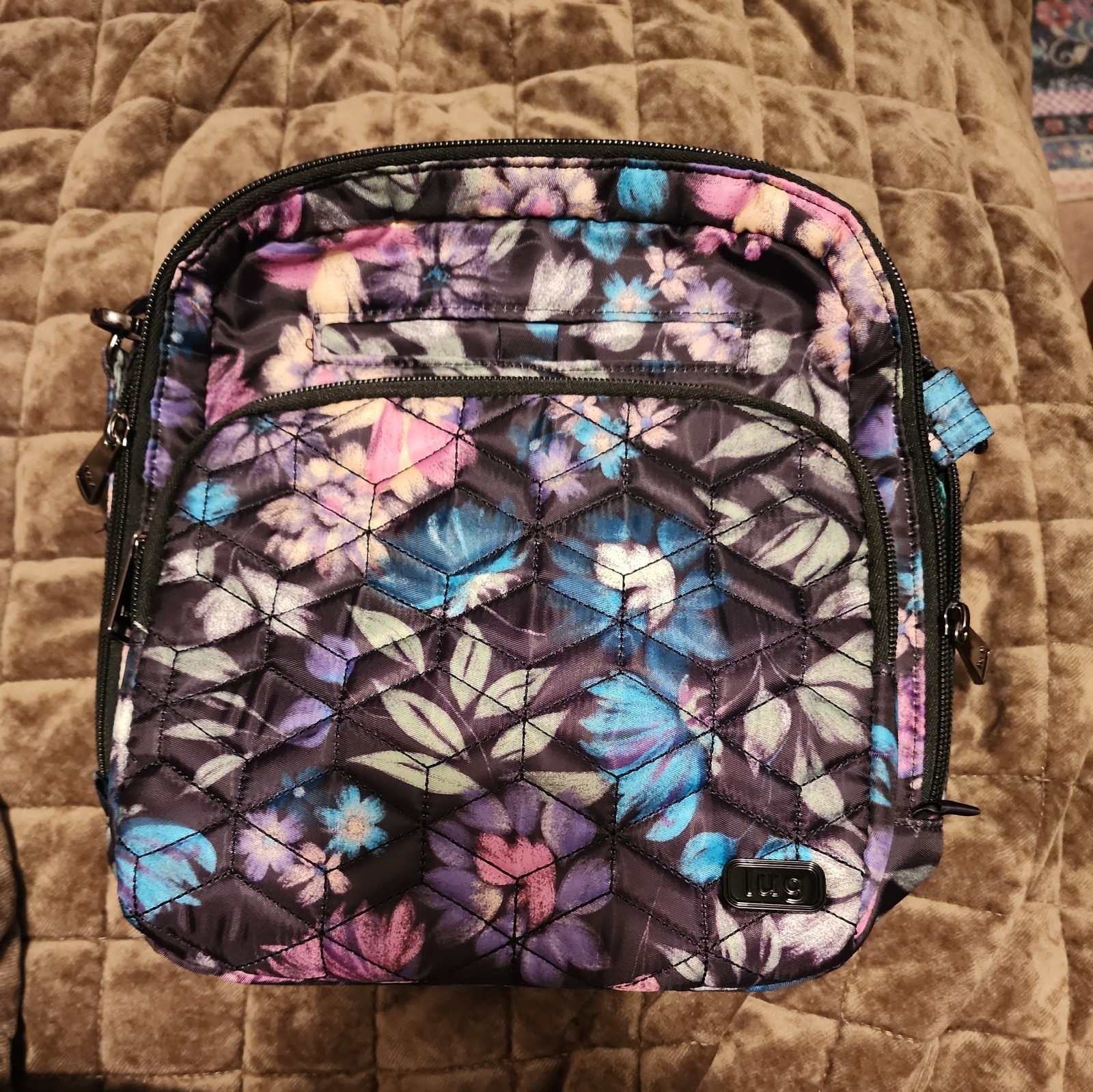Lug Compass Bloom Black Crossbody Bag Multi Pocket RFID retired pattern