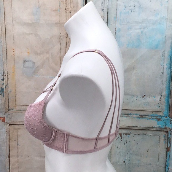 Victorias Secret Very Sexy Strappy Push-Up Bra 32B Lace Light Pink Adjustable St