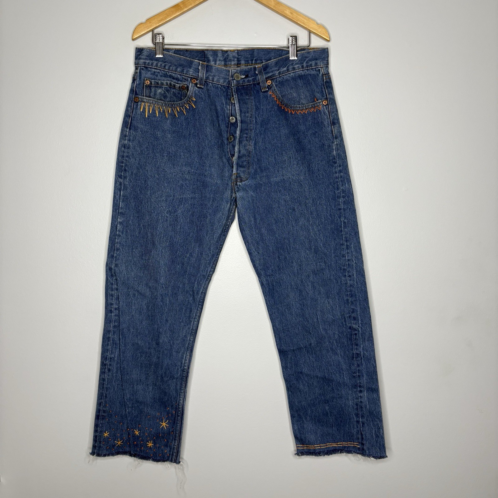 Vintage 1985 Levi’s 501 XX Button-Fly Blue Jeans Measures 33×25.5