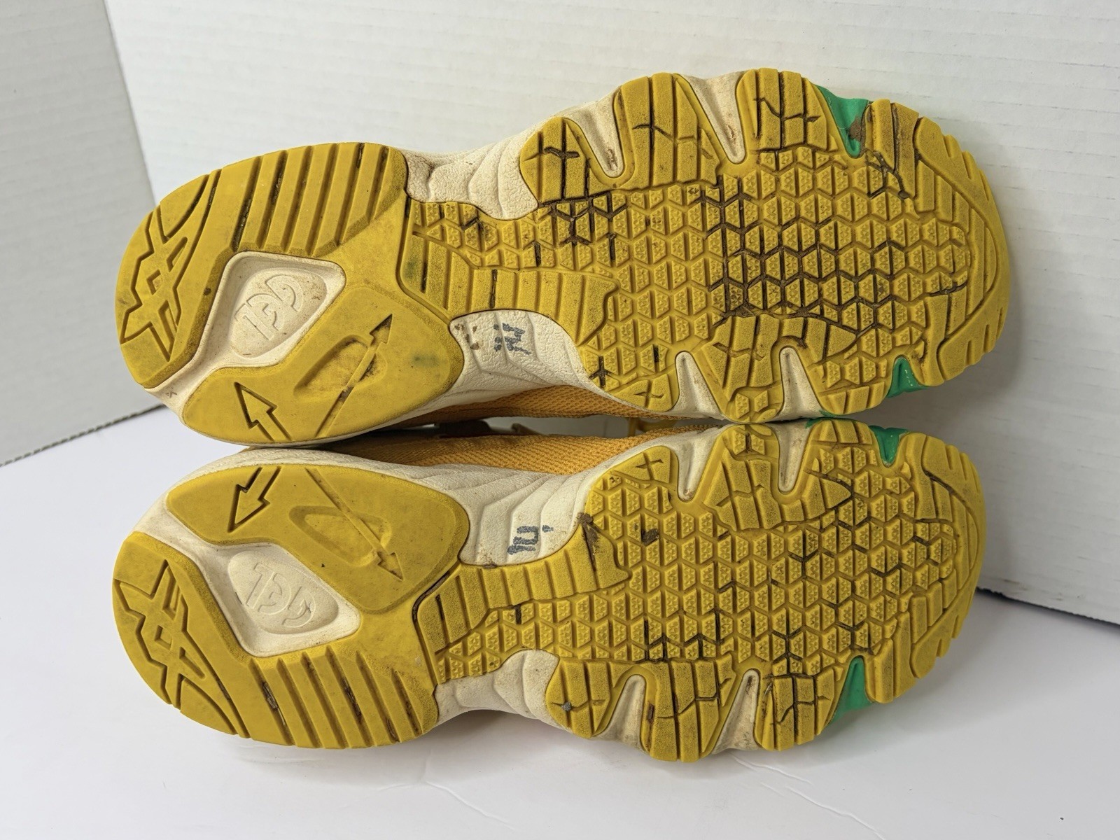 Asics Gel-Mai Knit Sunflower Sneakers Mens 8.5 Chunky Retro Dad Running Shoes