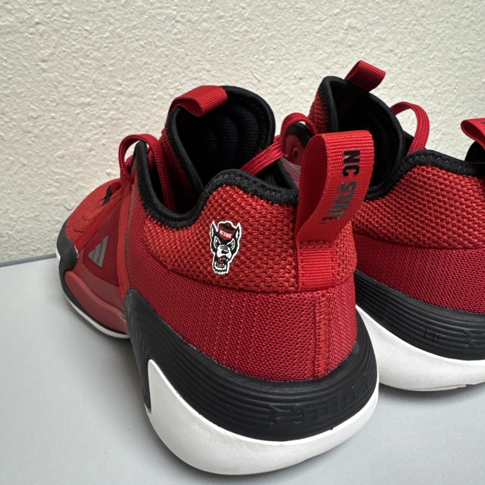 Adidas SM Exhibit Select NC State Wolfpack Basketball PE Men’s 11/ Women’s 12