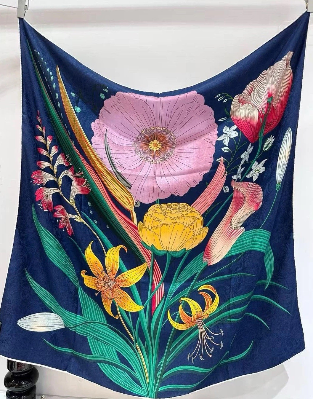 41″x41″Flower2 Print70shmere30%Silk Jacquard Double-sided Thin Scarf105x105cm