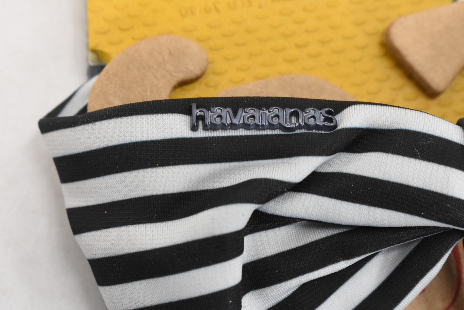 Havaianas You ST Tropez Yellow Black White Striped Slide Sandals Size 7 / 8