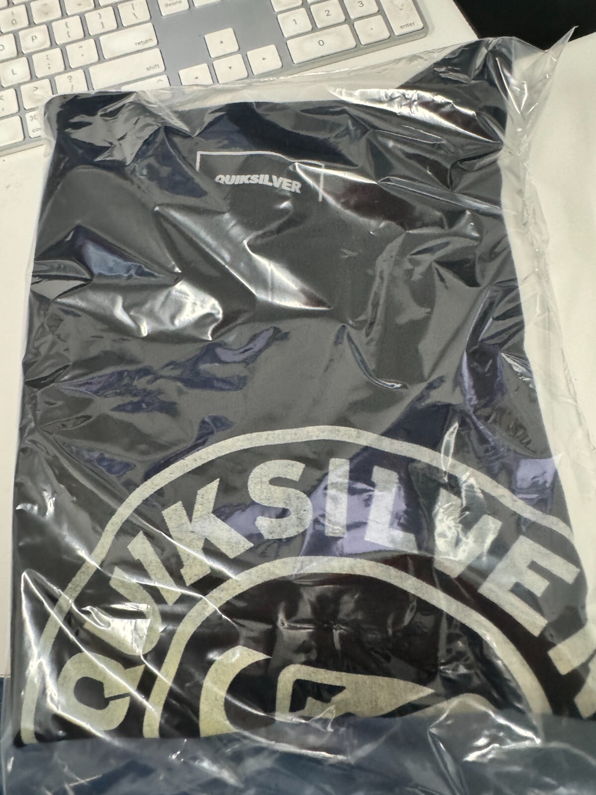 QUIKSILVER DEGRADE CLASSIC GRAPHIC T SHIRT