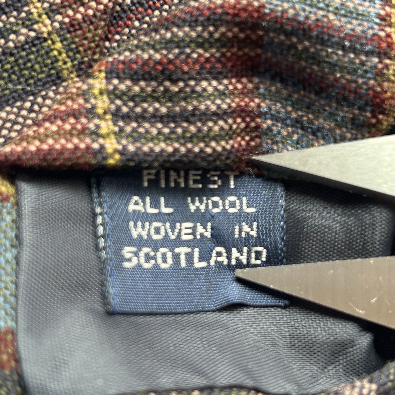 Gilhes Baton Rouge Tie Brown Blue Tan Plaid Wool Woven in SCOTLAND 3” X 56” NWOT