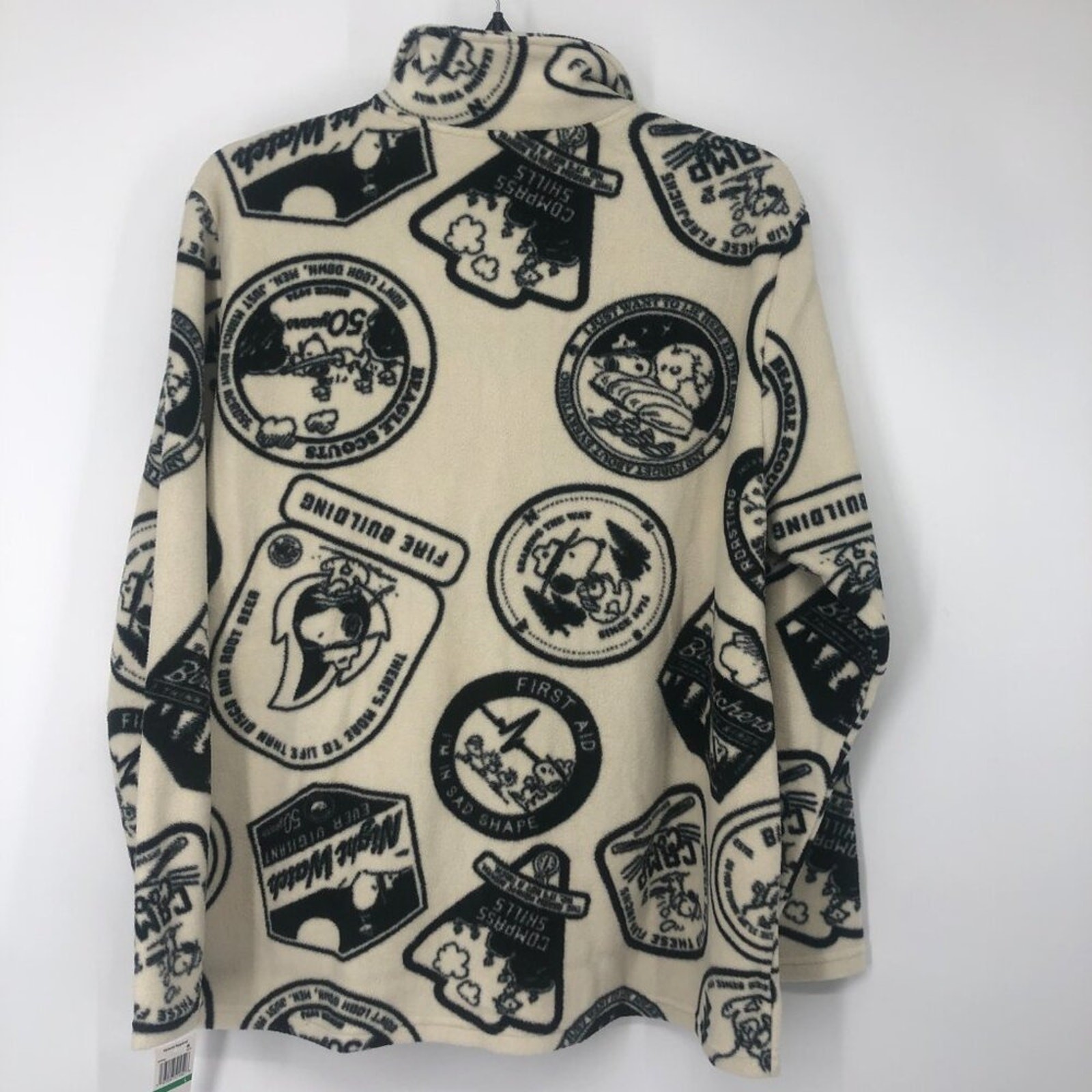 Macy’s Hybrid Apparel Peanuts Beagle Scout Adult Fleece Shacket White Size L NWT