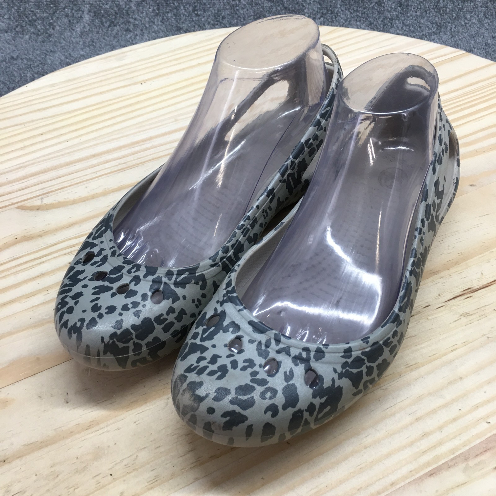 Crocs Sandals Womens 8 Kadee Ballet Flats Gray Rubber Casual Animal Print 203105